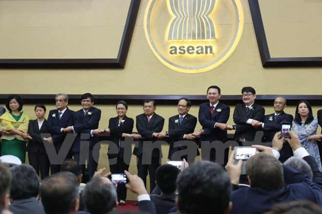 В Индонезии прошла церемония празднования 48-й годовщиня со дня создания АСЕАН - ảnh 1